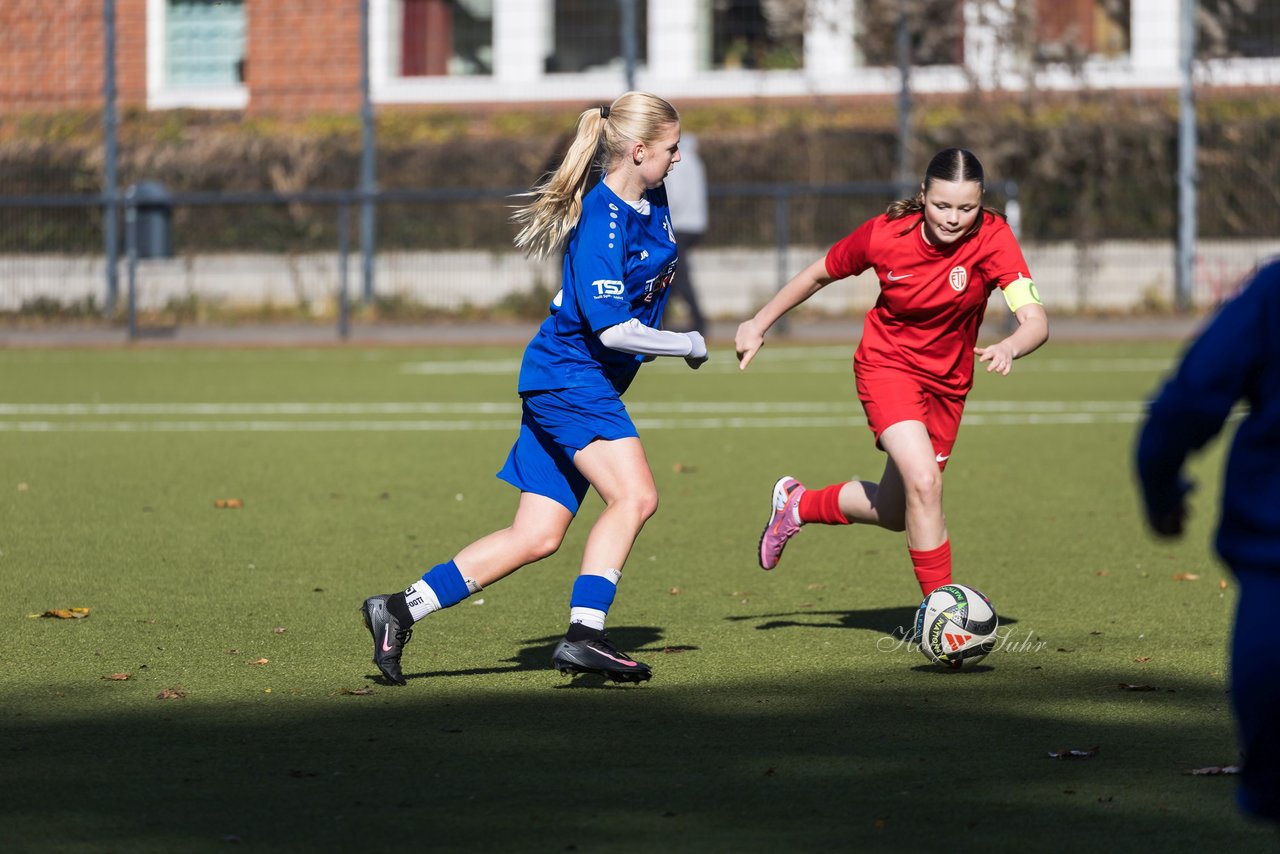 Bild 365 - wCJ Eimsbuettler TV - FC Rosengarten : Ergebnis: 2:0